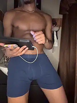 TRILLAHUNG online show from 10-30-25, 03:16