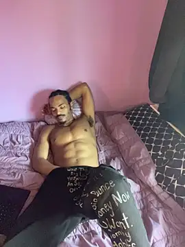 TRILLAHUNG online show from 03-17-26, 06:44