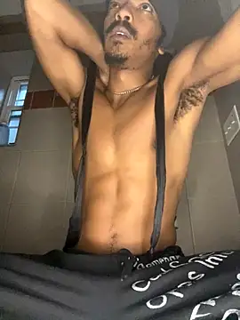 Snapshot of TRILLAHUNG chatting on 09-22-25, 10:43 TRILLAHUNG online show from 09-22-25, 10:43