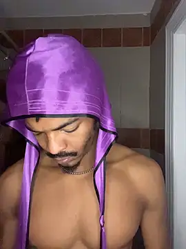 TRILLAHUNG online show from 12-02-25, 07:43