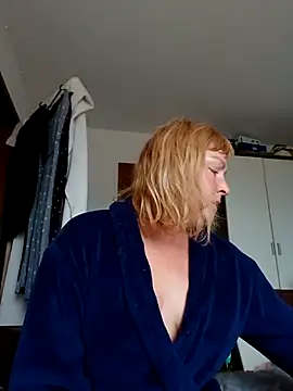 LiluLiluLilu online show from 04-14-26, 07:24