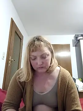 Snapshot of LiluLiluLilu chatting on 01-31-26, 07:12 LiluLiluLilu online show from 01-31-26, 07:12