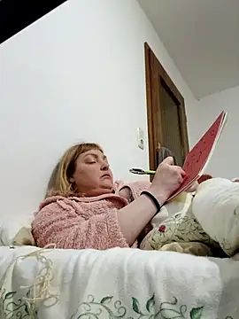 Snapshot of LiluLiluLilu chatting on 03-04-26, 06:15 LiluLiluLilu online show from 03-04-26, 06:15