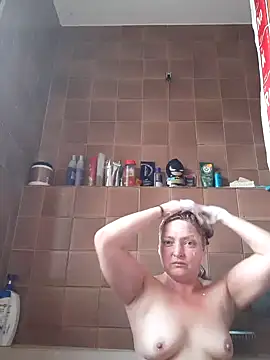 Snapshot of LiluLiluLilu chatting on 10-04-25, 06:37 LiluLiluLilu online show from 10-04-25, 06:37