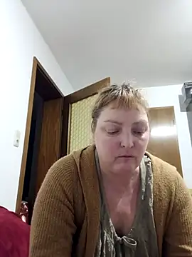 Snapshot of LiluLiluLilu chatting on 02-16-26, 05:55 LiluLiluLilu online show from 02-16-26, 05:55