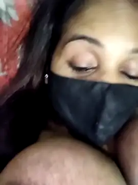 Snapshot of V-hot-swiet chatting on 09-26-25, 12:28 V-hot-swiet online show from 09-26-25, 12:28