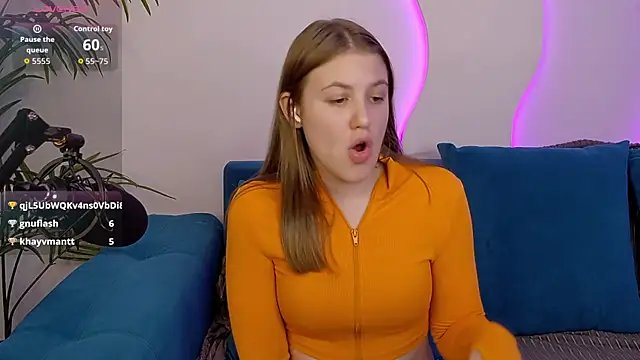 MelanieHenders online show from 09-14-25, 05:46