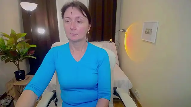 VivianGuchih online show from 09-13-25, 06:13