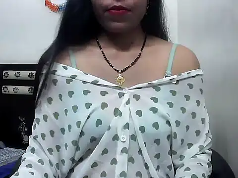 Snapshot of Lalita_thakur chatting on 10-24-25, 03:55 Lalita thakur online show from 10-24-25, 03:55