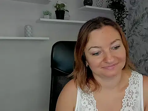 angelaSamt online show from 09-15-25, 05:41