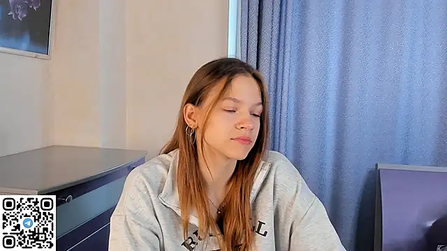 VelvetRisque online show from 09-29-25, 06:42