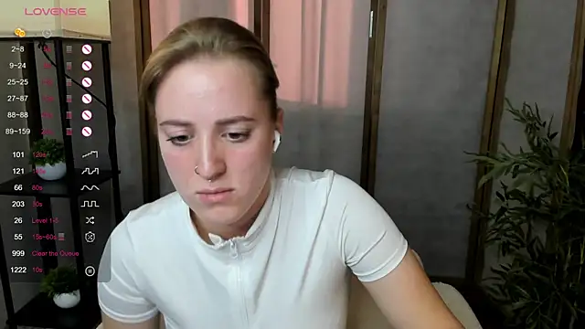 Alice Cire online show from 10-20-25, 09:43