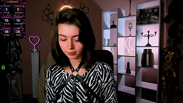 kitniss dreamy online show from 11-16-25, 08:46