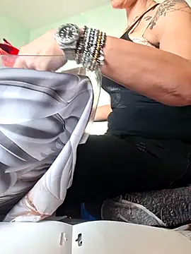 TigreBianca27 online show from 09-24-25, 04:02