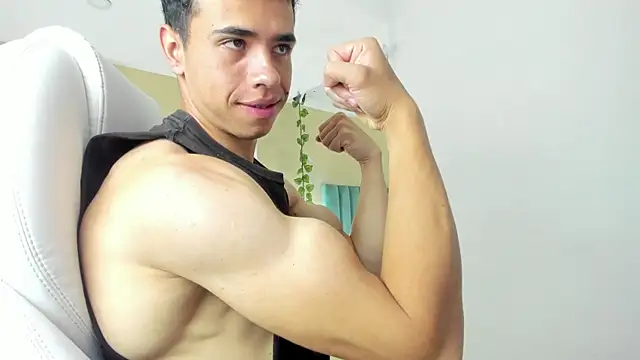 Muscle Scott online show from 09-23-25, 12:12