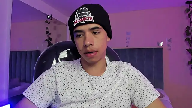 Muscle Scott online show from 11-21-25, 12:59