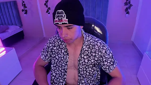 Muscle Scott online show from 11-17-25, 12:31