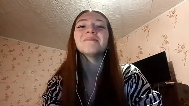 Sophiecuttie online show from 09-17-25, 01:24