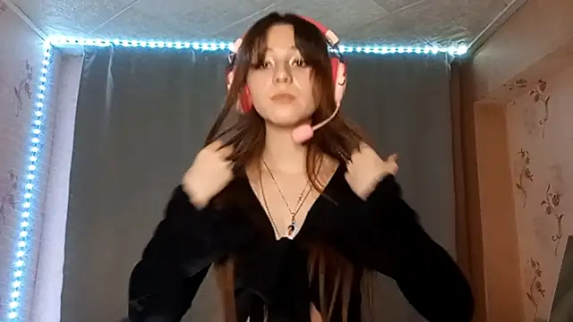 Sophiecuttie online show from 10-10-25, 04:30