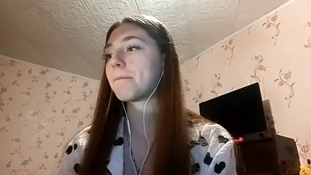 Sophiecuttie online show from 09-18-25, 01:36