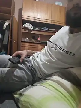 eetme827 online show from 11-10-25, 08:58