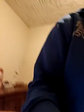 frederic198 online show from 12-14-25, 08:03