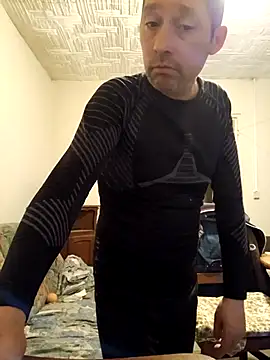 frederic198 online show from 11-09-25, 08:35