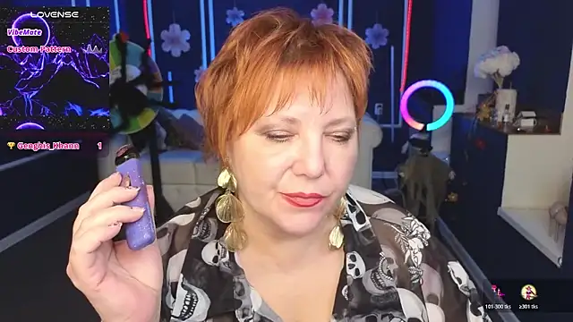 Kira Kenett online show from 10-27-25, 05:47