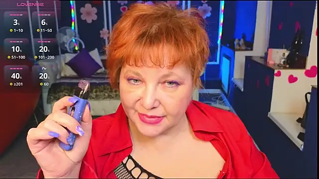 Kira Kenett online show from 02-10-26, 04:39