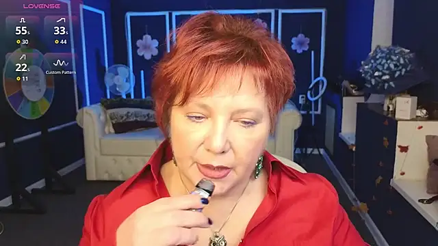 Kira Kenett online show from 11-18-25, 05:11