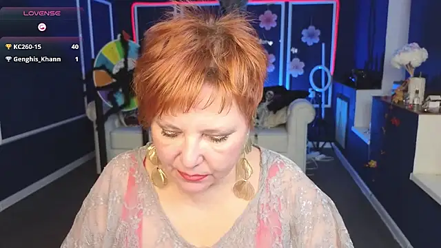 Kira Kenett online show from 10-25-25, 04:51