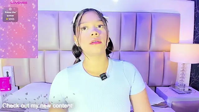 HatsaJones online show from 02-10-26, 04:11