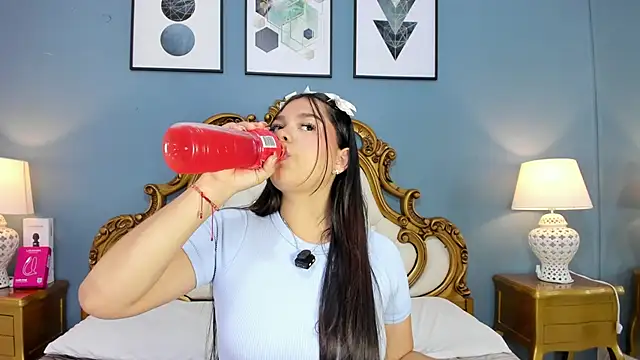 HatsaJones online show from 02-18-26, 04:10