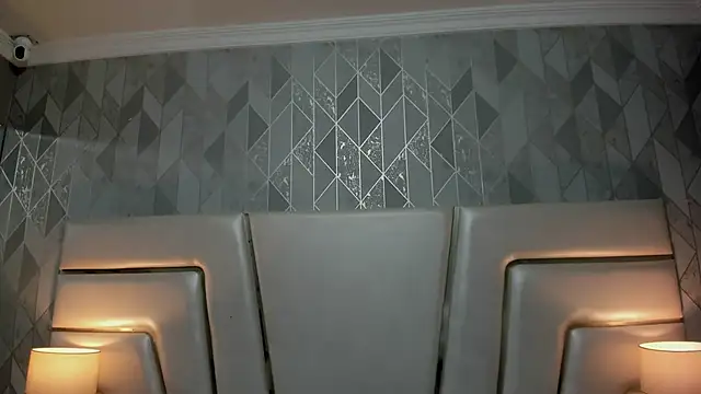 HatsaJones online show from 03-06-26, 03:56