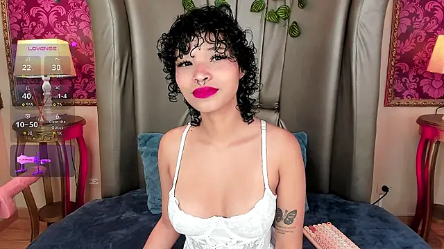 DaniCollinn  online show from 12-19-25, 01:13