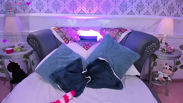 Snapshot of DaniCollinn_ chatting on 03-11-26, 01:16 DaniCollinn online show from 03-11-26, 01:16