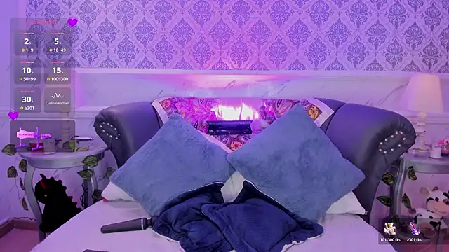 Snapshot of DaniCollinn_ chatting on 03-22-26, 12:40 DaniCollinn online show from 03-22-26, 12:40