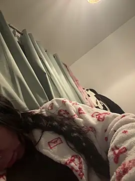 Snapshot of valentinalamont chatting on 01-14-26, 11:41 valentinalamont online show from 01-14-26, 11:41