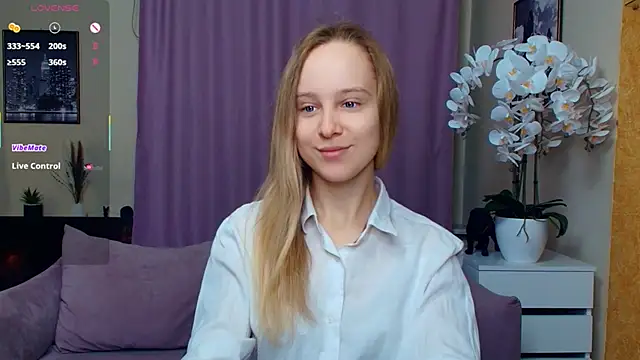 SoonMoor online show from 04-08-26, 06:42