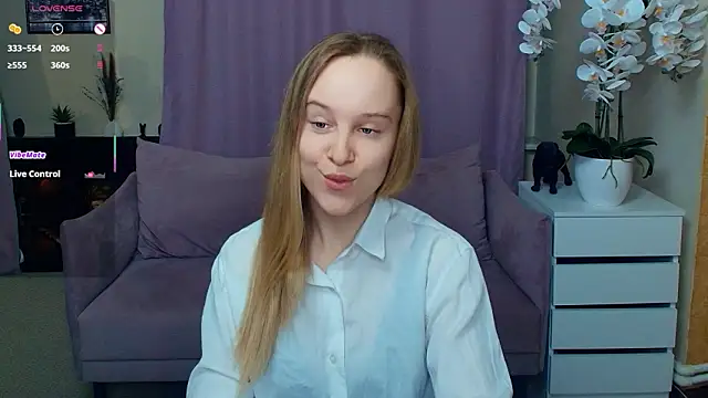 SoonMoor online show from 03-26-26, 06:39