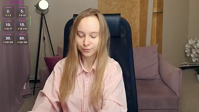 SoonMoor online show from 12-19-25, 06:54