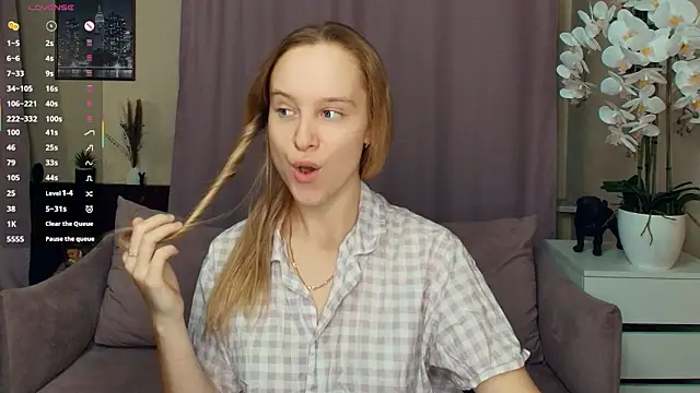 SoonMoor online show from 02-12-26, 07:02