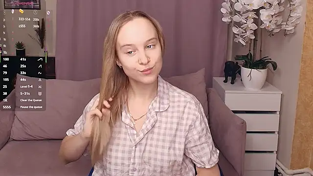 SoonMoor online show from 02-06-26, 07:32