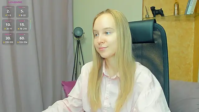 SoonMoor online show from 11-25-25, 07:03