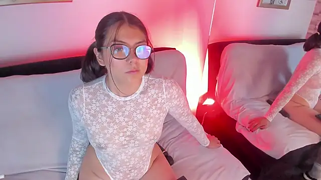 LolaXXXperience online show from 09-20-25, 11:15