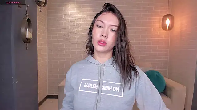 Snapshot of AnnaHoffman_ chatting on 09-25-25, 12:22 AnnaHoffman  online show from 09-25-25, 12:22