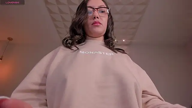 Snapshot of AnnaHoffman_ chatting on 09-21-25, 11:48 AnnaHoffman  online show from 09-21-25, 11:48