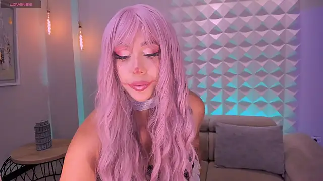 SussyBellX online show from 10-30-25, 09:11