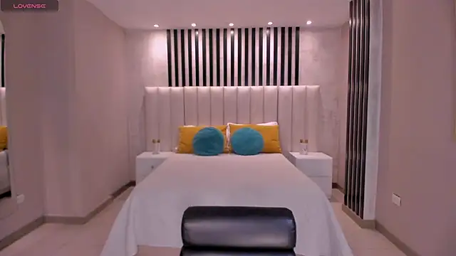 SussyBellX online show from 10-11-25, 07:48