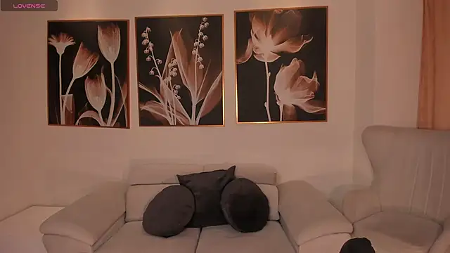 LaurentConnor online show from 11-16-25, 11:52